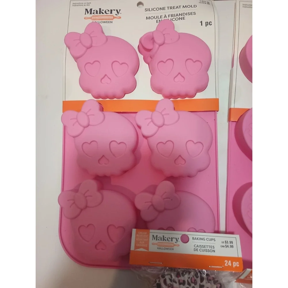 Makery Pink Halloween Baking Lot 2 Silicone Molds Skulls Ribcage Hearts 48 Cups